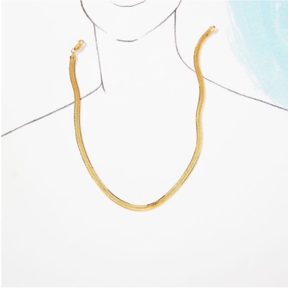 NWOT Gold Herringbone Necklace - Picture 6 of 7